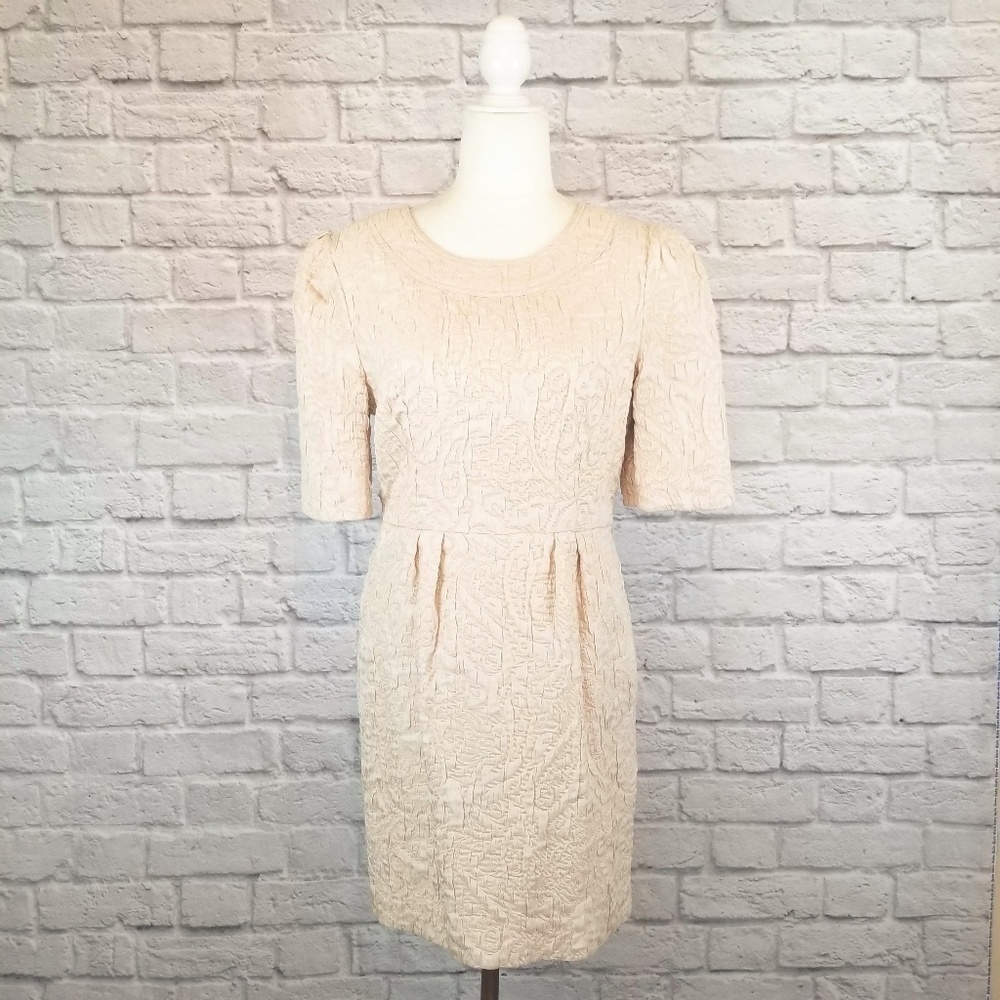 Darling dress cream brocade short sleeve scoop neckline back zipper size M - Picture 2 of 9